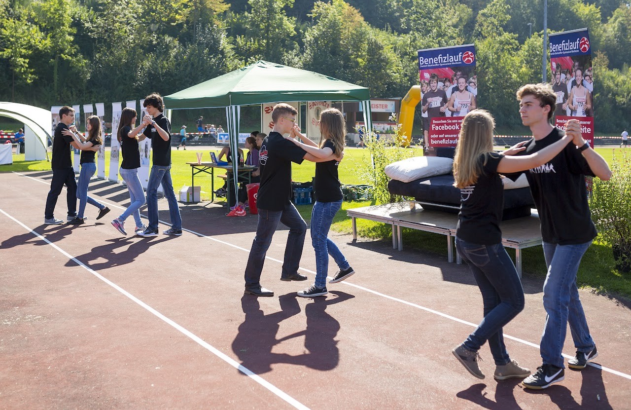 Bild vom 9. Benefizlauf im Jahr 2016. Dies ist das 105. Bild.